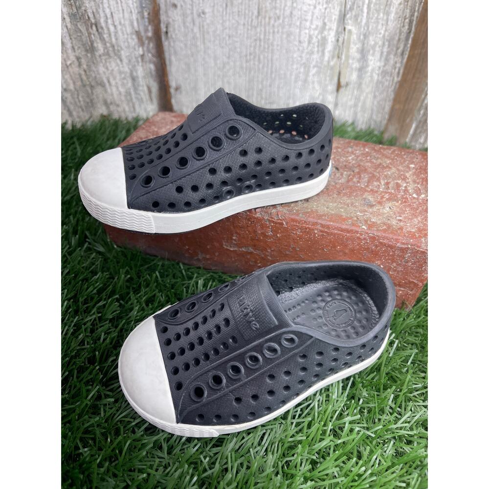 Native Jefferson Black White Toddler Slip On Shoes C4